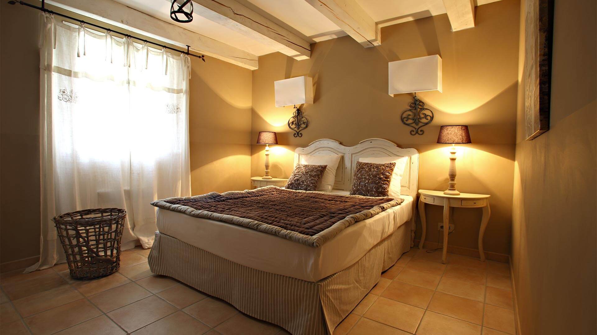 Location maison de vacances Alpes de Haute-Provence | Villa sous la tonnelle | Chambre double raffinée