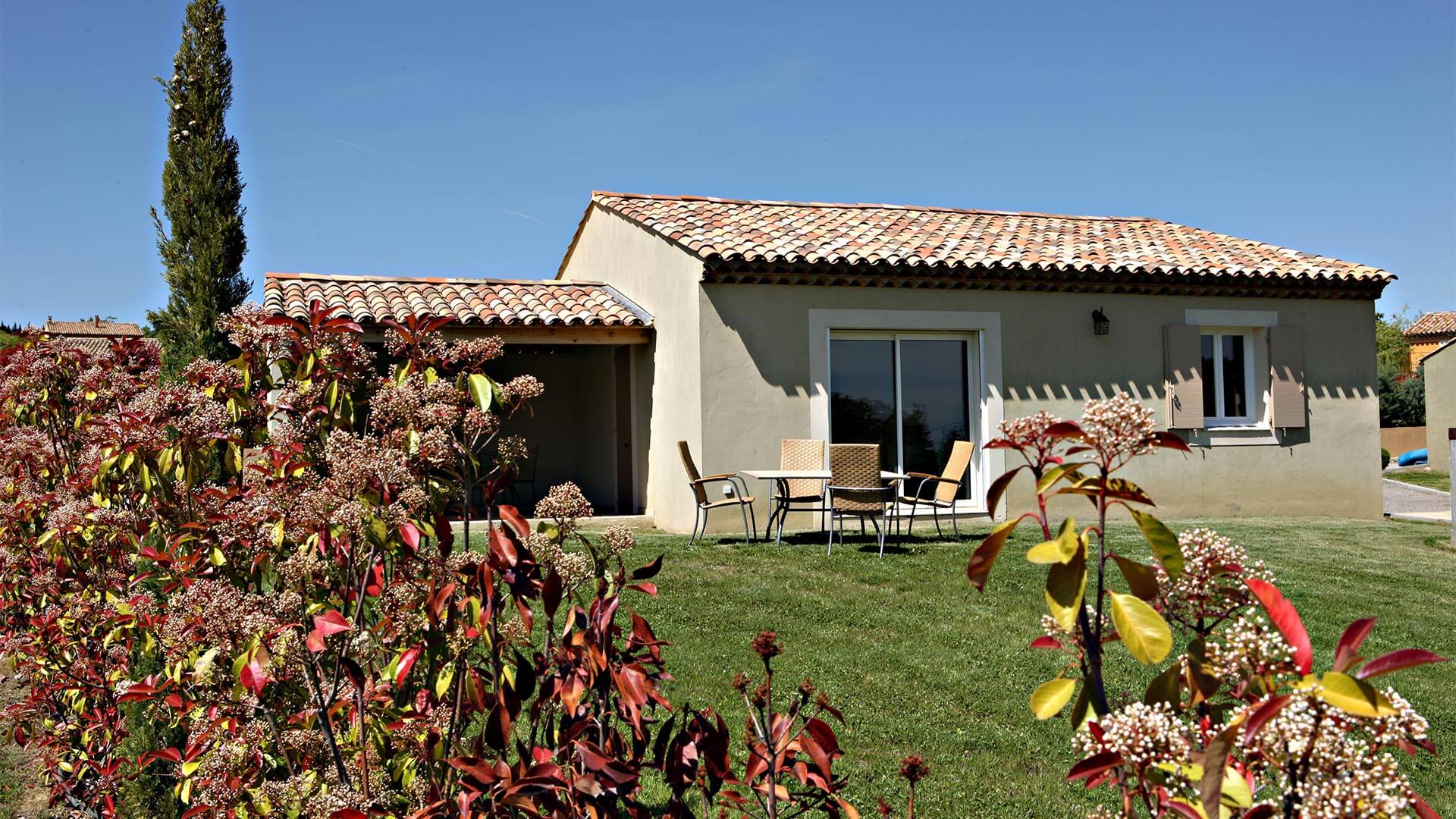 Location maison de vacances Luberon | Villa la source | Jardin privatif et terrasse